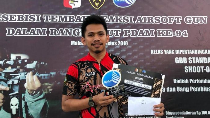 Gambar Nur Iksan, Mahasiswa Teknik Arsitektur Juara I Tembak Reaksi Airsoft